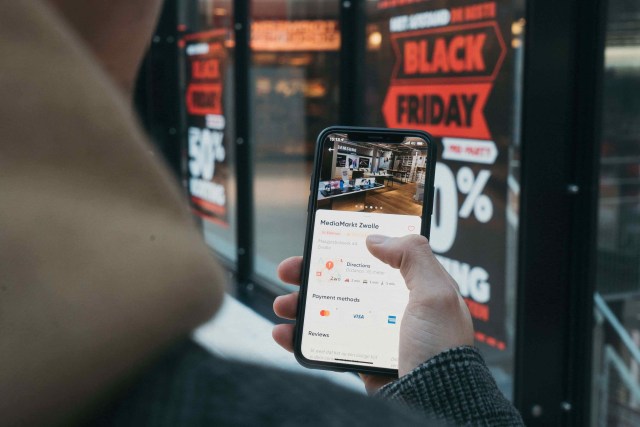 How to Create an Enhanced Mobile Shopping Experience for Your WooCommerce Stores?